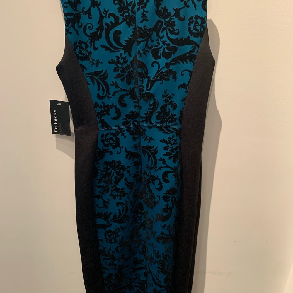 Dress - Picture 2 of 2